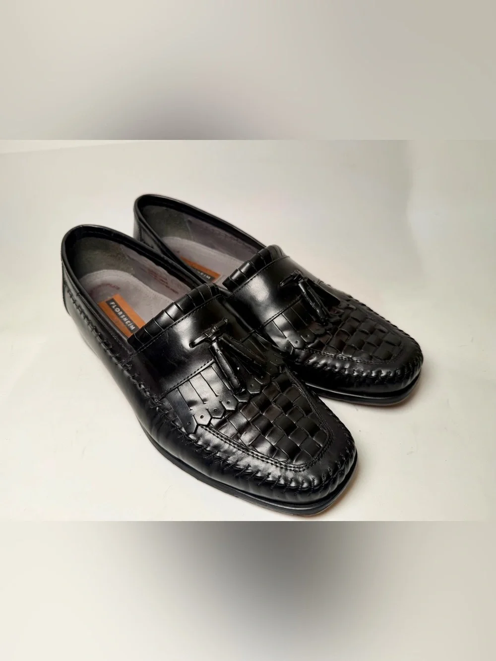 FLORSHEIM Black Leather Dress Shoes Woven Front Vamp Tassel Loafers Sz. 10.5 D